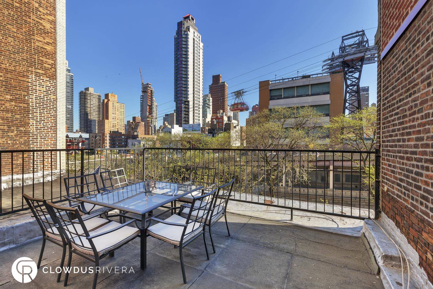 GRAND THREE BEDROOM HOME WITH PRIVATE ROOF DECK336 East 59th Street, Apt PH3YOUR HOMEWelcome home to this stunning duplex three bedroom, two full bath home with nearly 300 square foot ...