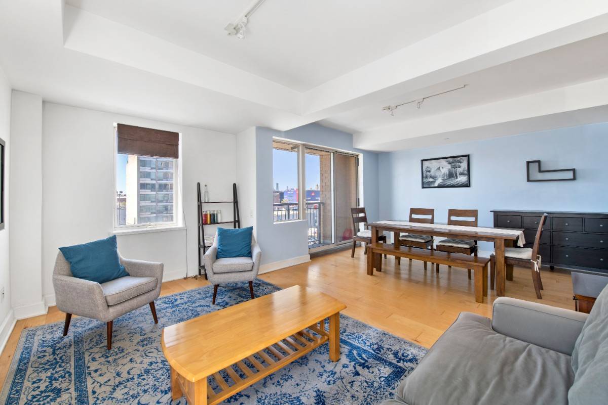 Everything youve been looking for in this bright 2 bedroom condominium in one of the best full service, luxury buildings in Park Slope, the NOVO.