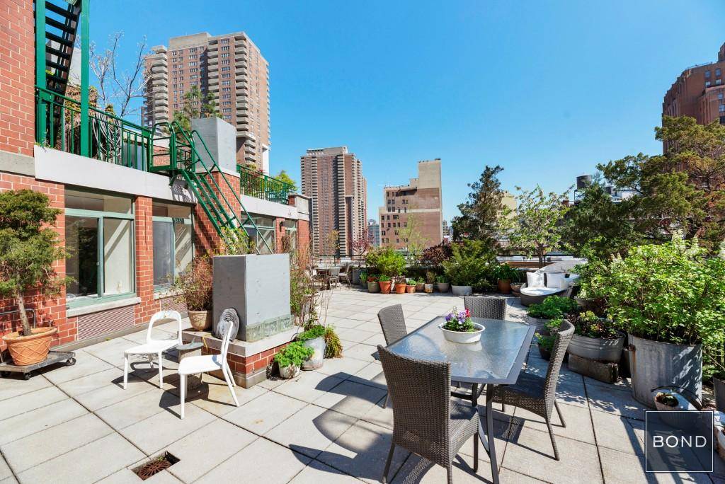 Lush, Sunny and Expansive Terrace of almost 1800 sqft !