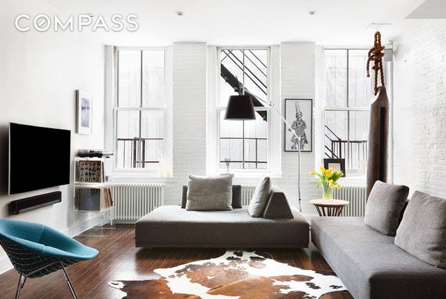 When you step out of the private elevator and into this breathtaking space, you re walking into something incredibly rare in today s market a true Tribeca loft.