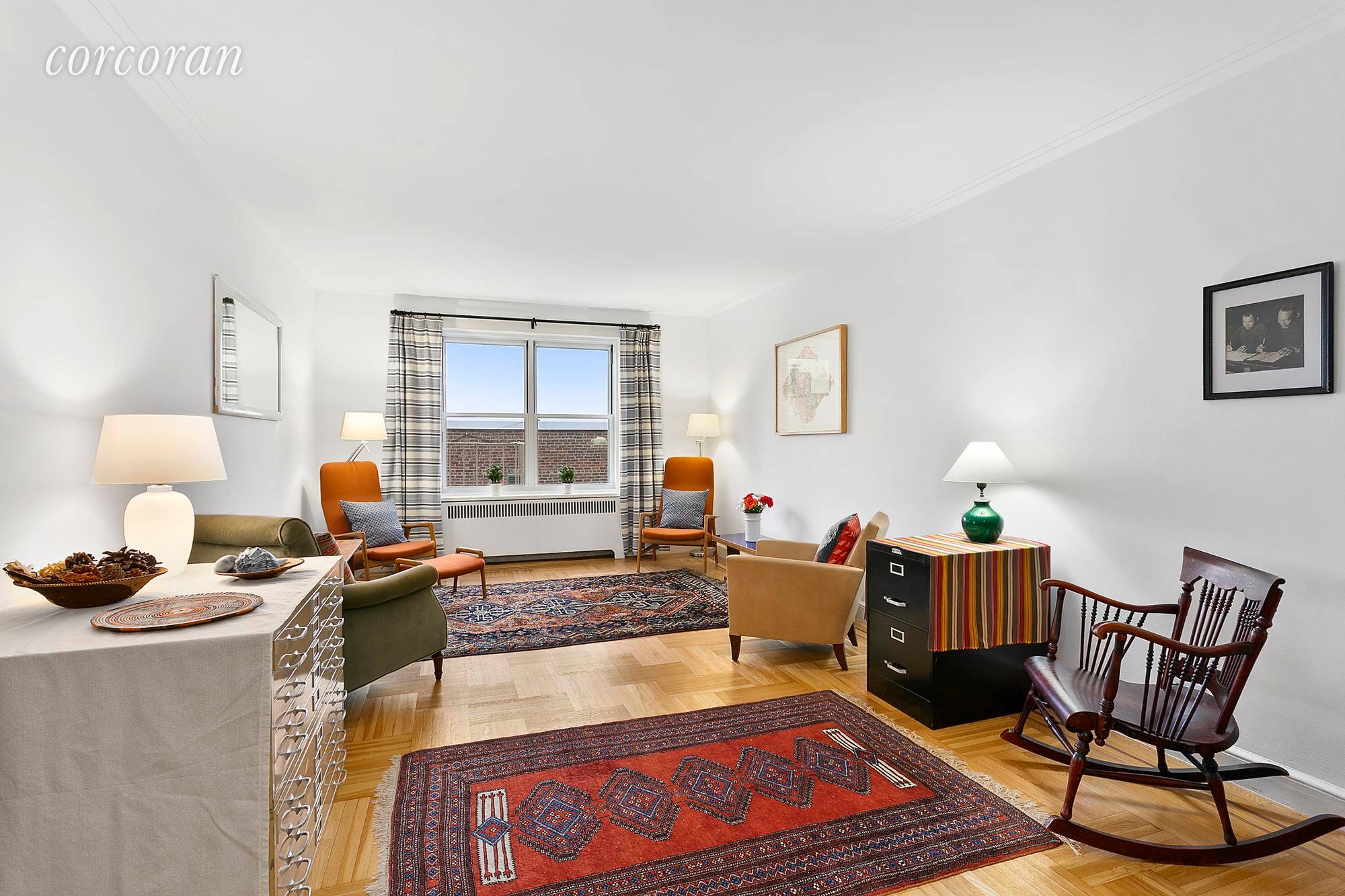 Welcome home to this exquisite, beautifully maintained Pre War one bedroom co op apartment in Hudson Heights.