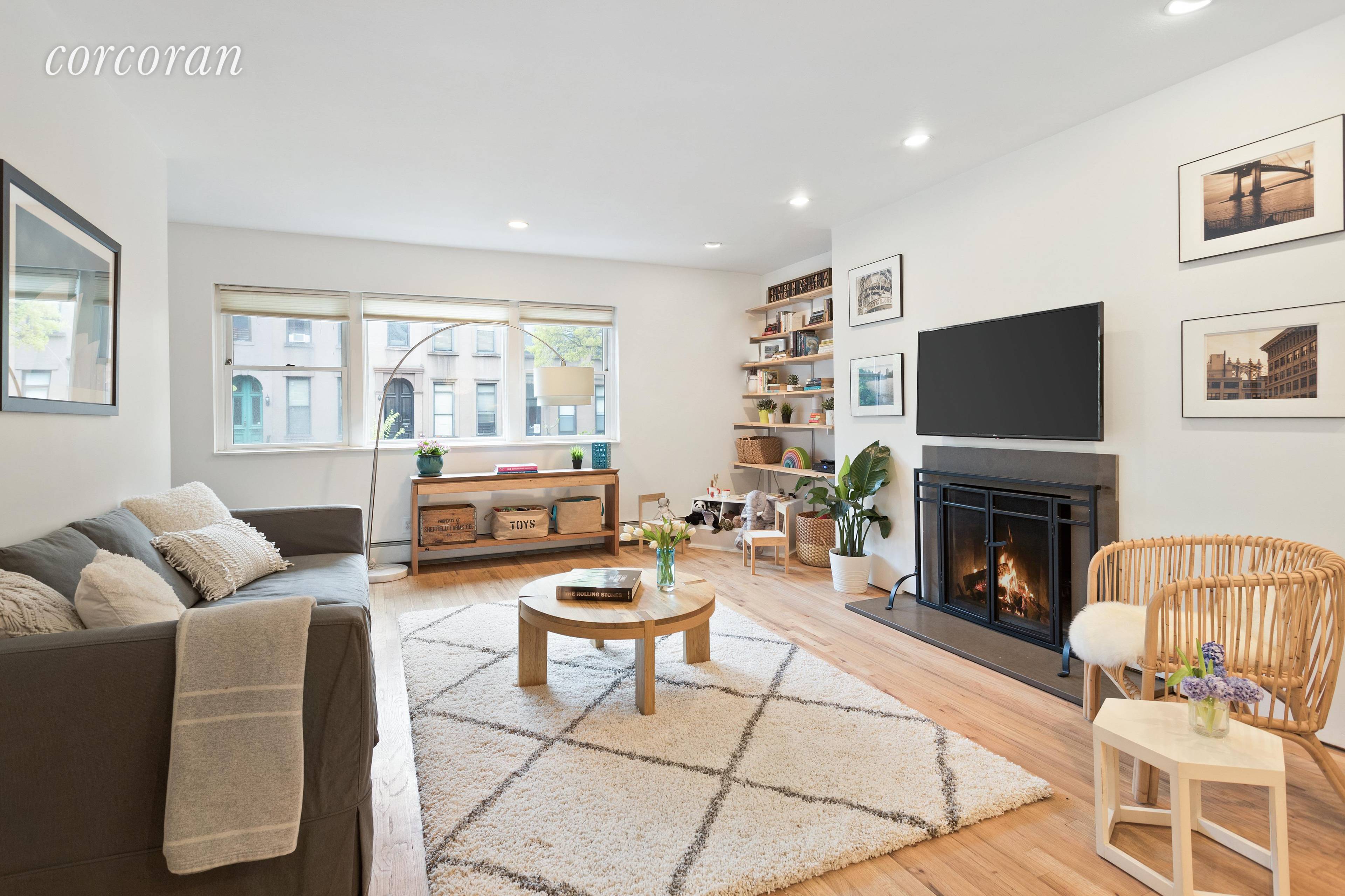 Come discover 167 Carroll Street, a quintessential Carroll Gardens Coop with unbeatable location between charming tree lined Henry and Clinton Streets.