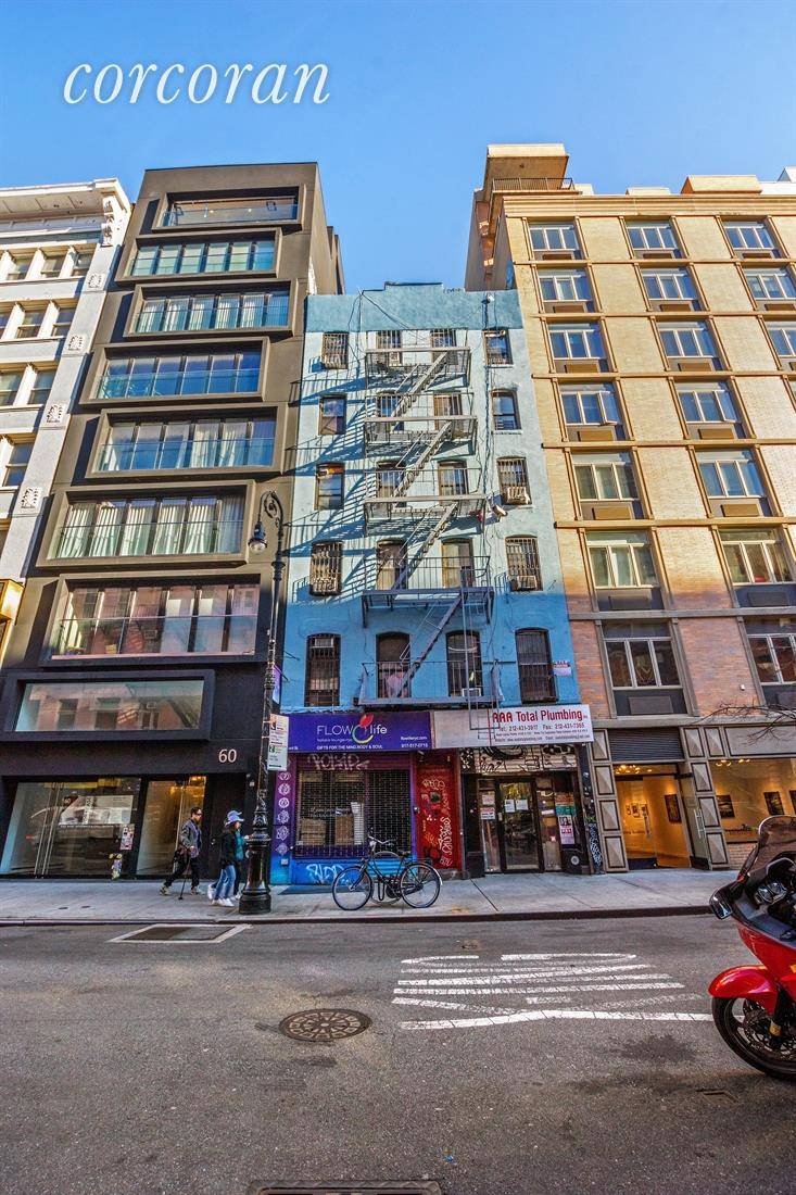 Investment Opportunity Mixed Use 6 Story Walk Up Building58 Orchard Street is a 25 foot wide mixed use 6 story building with 16 residential apartments and 4 commercial units.