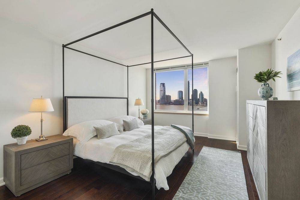 Beautiful No Fee DUPLEX 3 Bedroom in Battery Park City