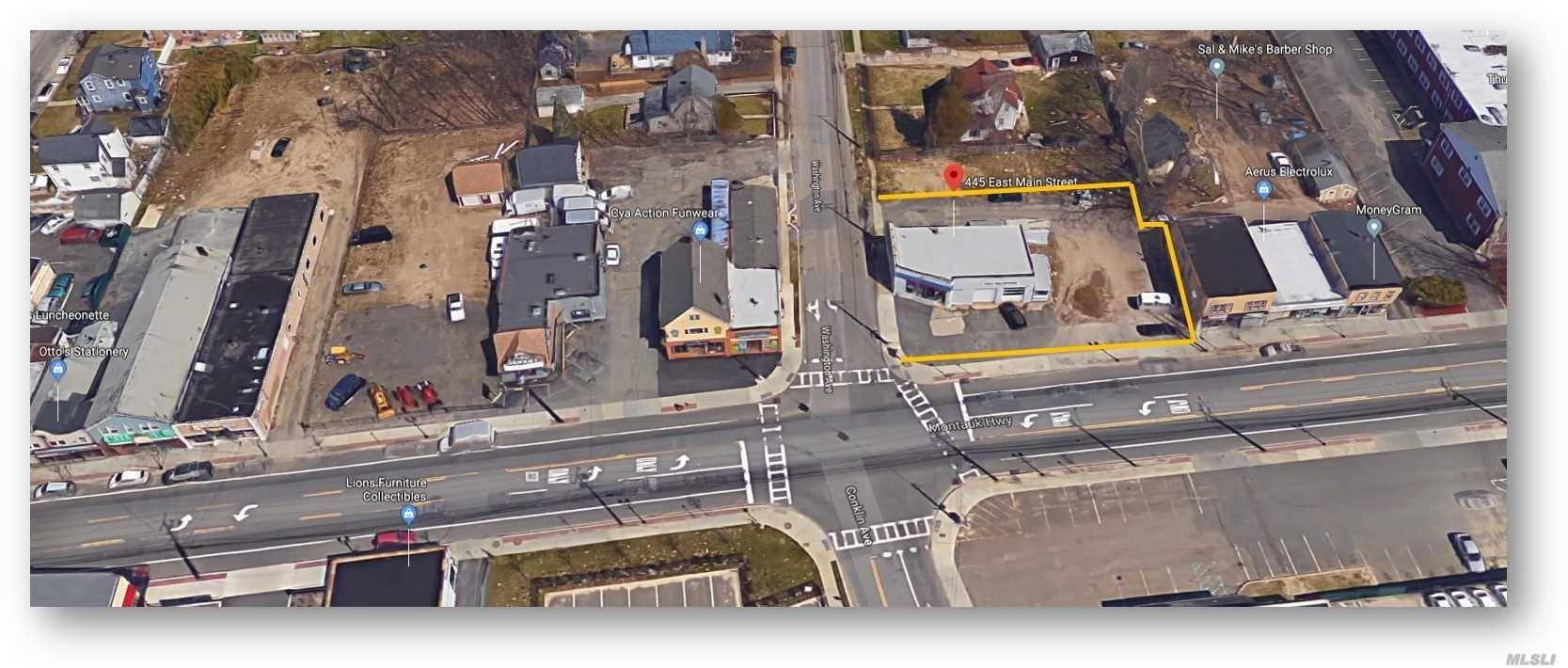 2, 029 SF Retail Service Station at 4 way traffic light this property features 3 curb cuts on a 0.