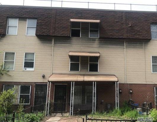 Extra large, one family home in the south Bronx with over 2500 square feet of living space.