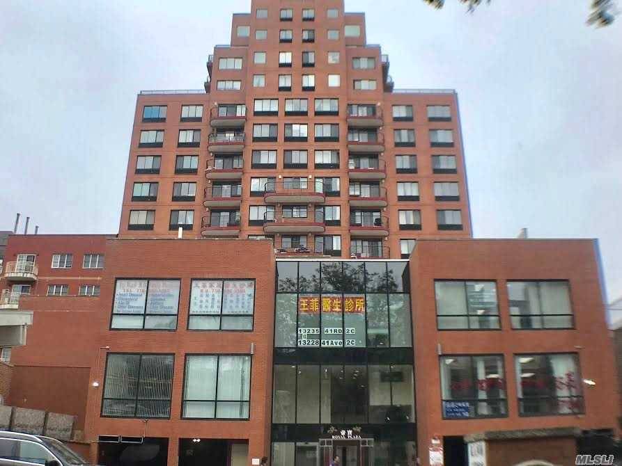 idea for Medical office office all info not guaranteed potential tenant must re verify by self in the center of Flushing, near 7 Train