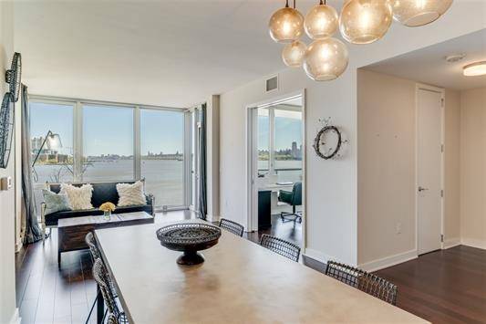 2 bedroom Luxury Condo - NYC & Water views at Port Imperial