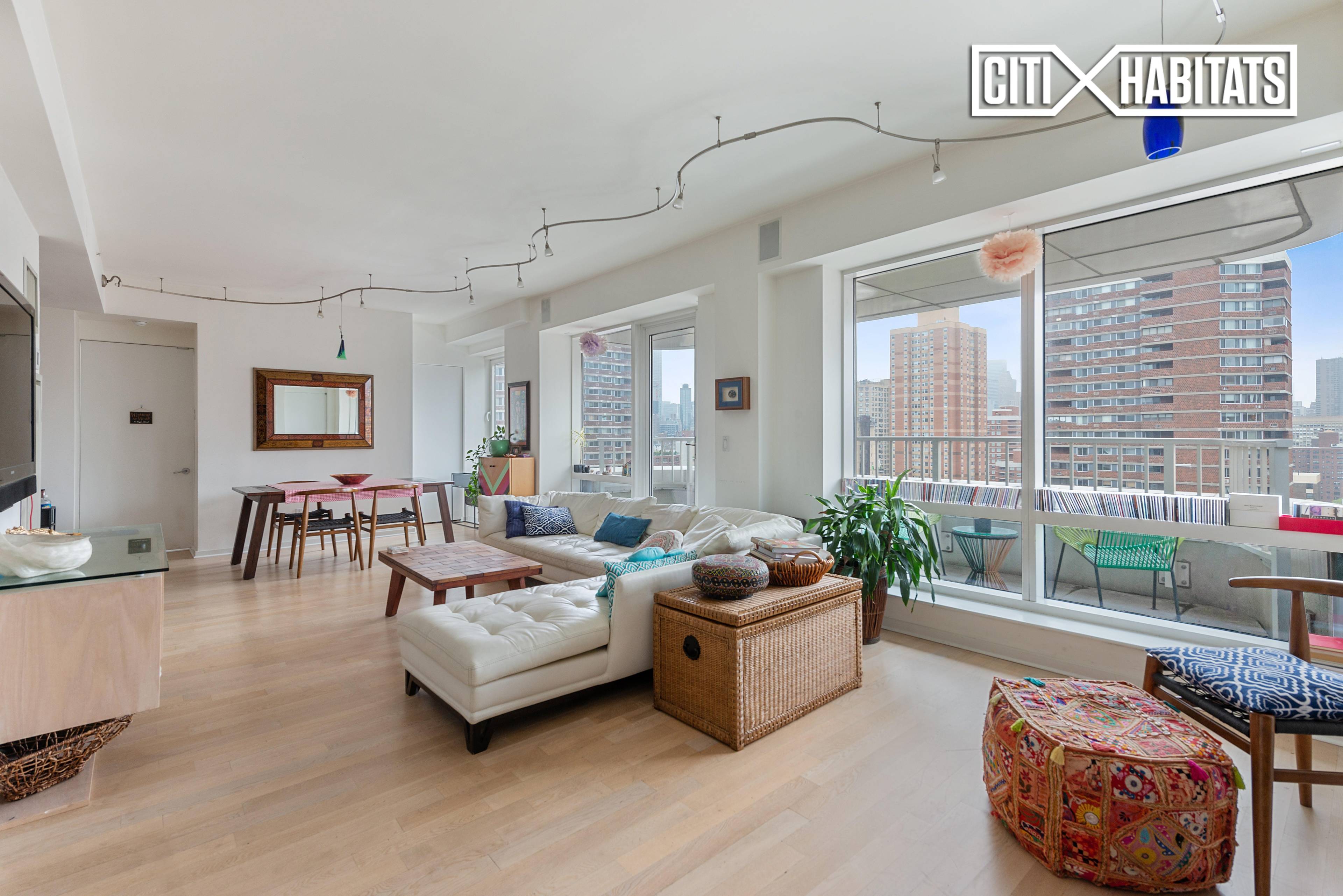 This 2 bedroom, 2. 5 bath penthouse is the ultimate in luxury living and offers spectacular sweeping views of the Empire State and Chrysler Buildings from the apartments private 20 ...
