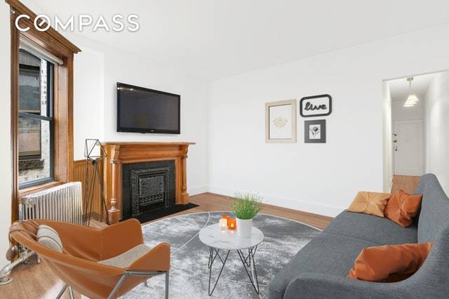 Price Improvement ! This charming, well laid out, 1 bed 1 bath apartment is situated on the top floor of a beautiful pre war building, on the corner of Vanderbilt ...
