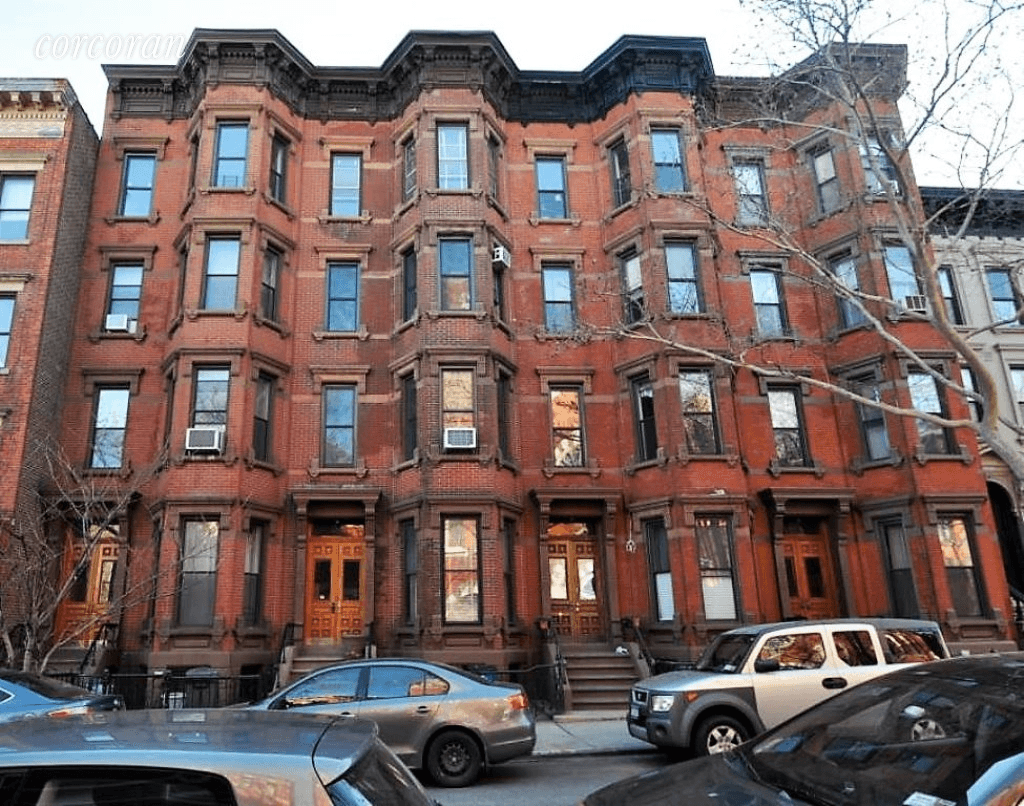 152 Kent Street is a rare opportunity to own a 4 Unit brick building on the most sought after block in Greenpoint's Historic District !