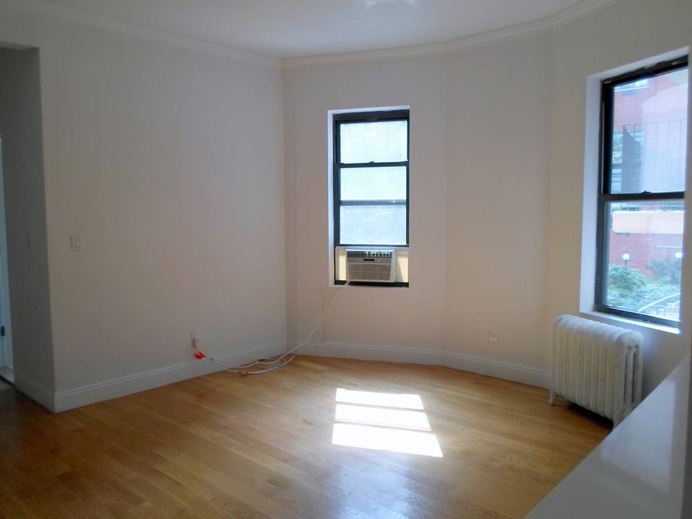 Must see one bedroom in heart of UWS, Steps to Park, Tons of Great Features