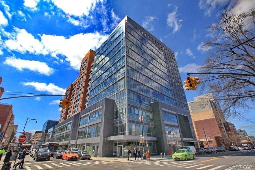 Brand New luxury office for rent, gross sq ft 1361, net sq ft 1265 close to 7 train long island railroad, very busy finance industry area.