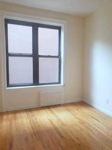 Cute 1 BR in the Village Renovated kitchen Stainless steel appliances Dishwasher Granite countertop Windowed bathroom Shower stall Queen sized bedroom Large double closet Hardwood floors Elevator Sorry, no pets