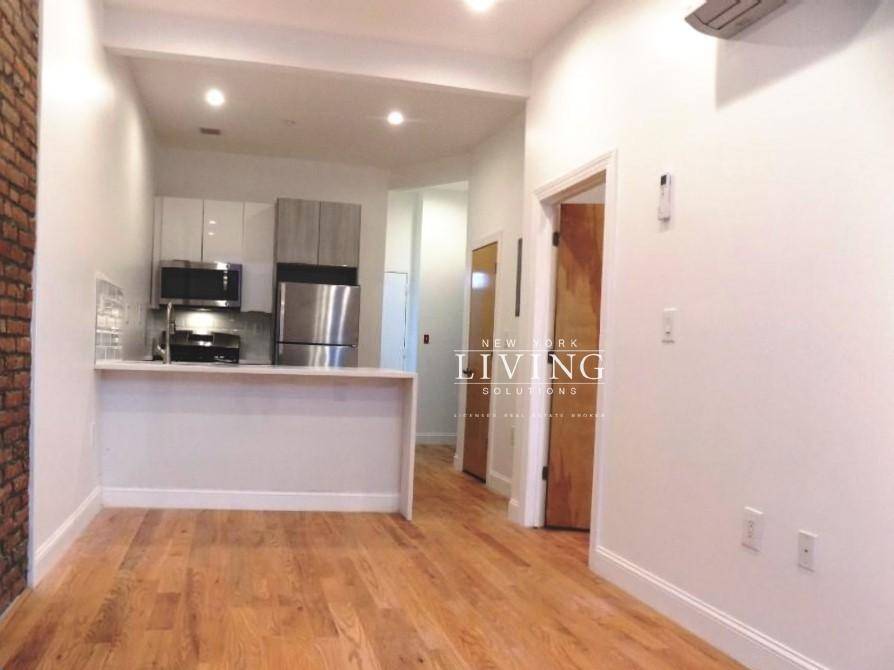 BEDSTUY BUSHWICK STUNNING 1ST FLOOR UNIT NEW RENO4 BEDROOM SPACIOUS, 3 MODERN TILED BATH HRD WD FLOORS NEW EIK WITH ISLAND SS APPLIANCES QUARTZ COUNTERCONVENIENTLY NEXT TO ALL NOW OFFERING ...