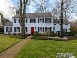 Great Neck. Stately 5 Br Colonial On Beautiful Property In Prestigious Village Of Kings Point.