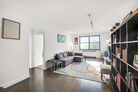 Recently Renovated, Oversized Sunny 1 BR in Murray HillOwn one of the largest and most charming 1 BR home in Murray Hill !