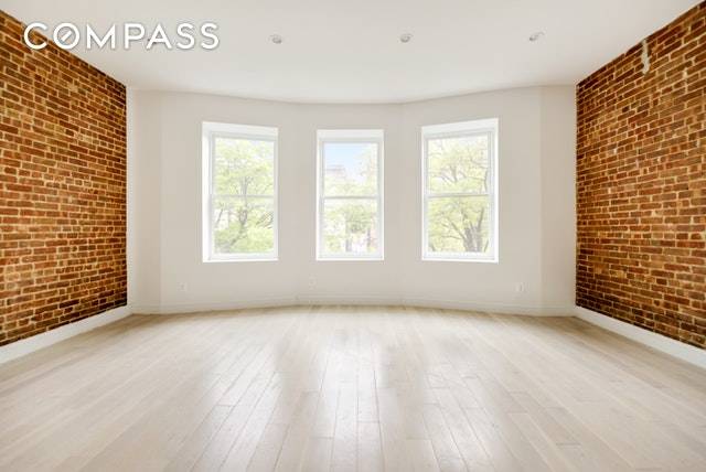 NO FEE RENTAL Brand New 2 Bed 2 Bath on a Serene Washington Heights Block Be the first resident of this stunning contemporary full floor home, completely re imagined from ...