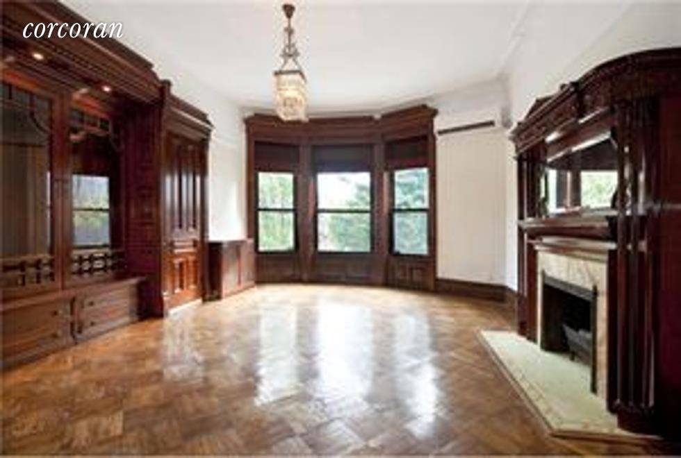 NO FEE ! Completely renovated and restored 1 bedroom apartment spanning the full parlor floor 2nd flr of an early 1900s brownstone.