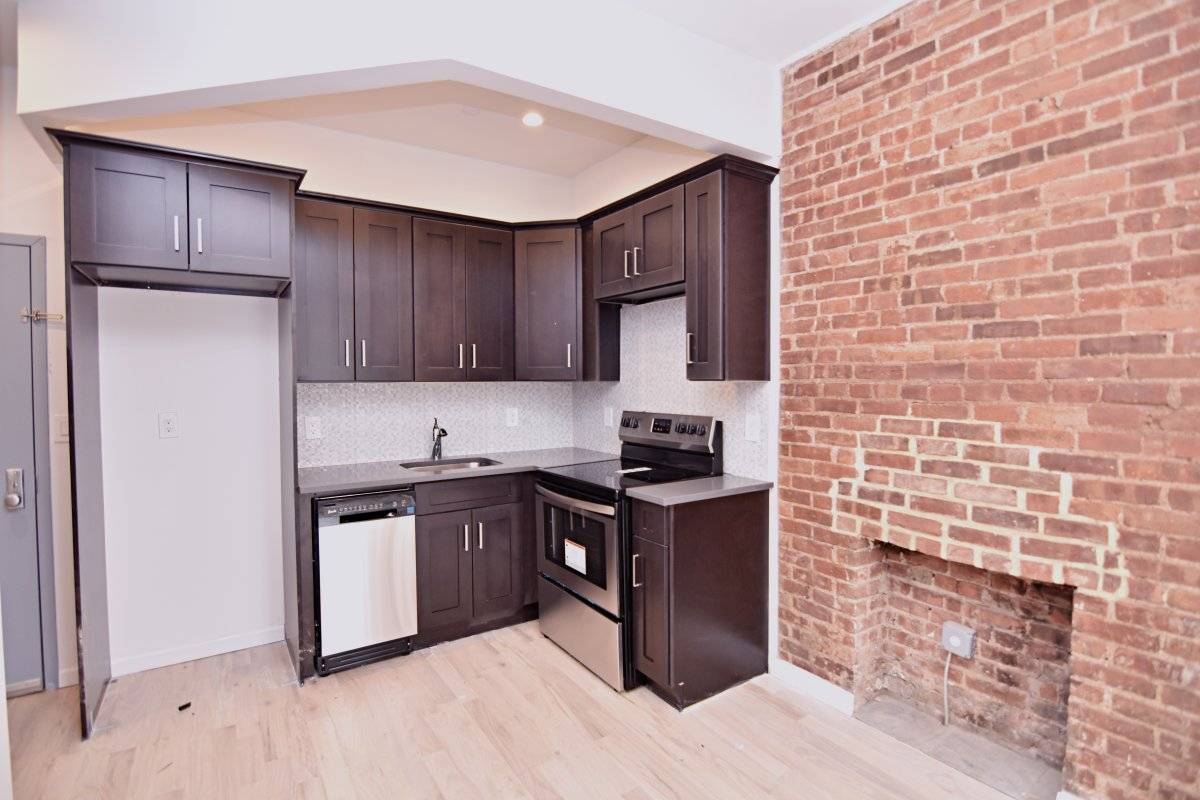 LOCATION 131st St. and Malcolm X 5 mins to 125th A C B D express trains, 5 mins to 125th 2 3 trains THE APARTMENT Gut renovated Brownstone townhouse Tree ...