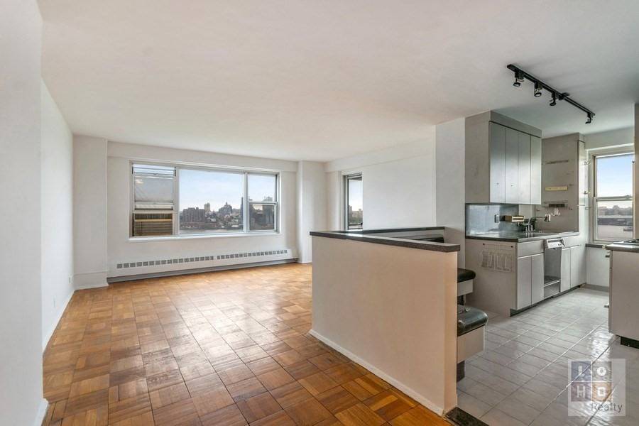 Prepare to be stunned by the abundance of light and views when you step into this 2 bedroom balcony corner unit.