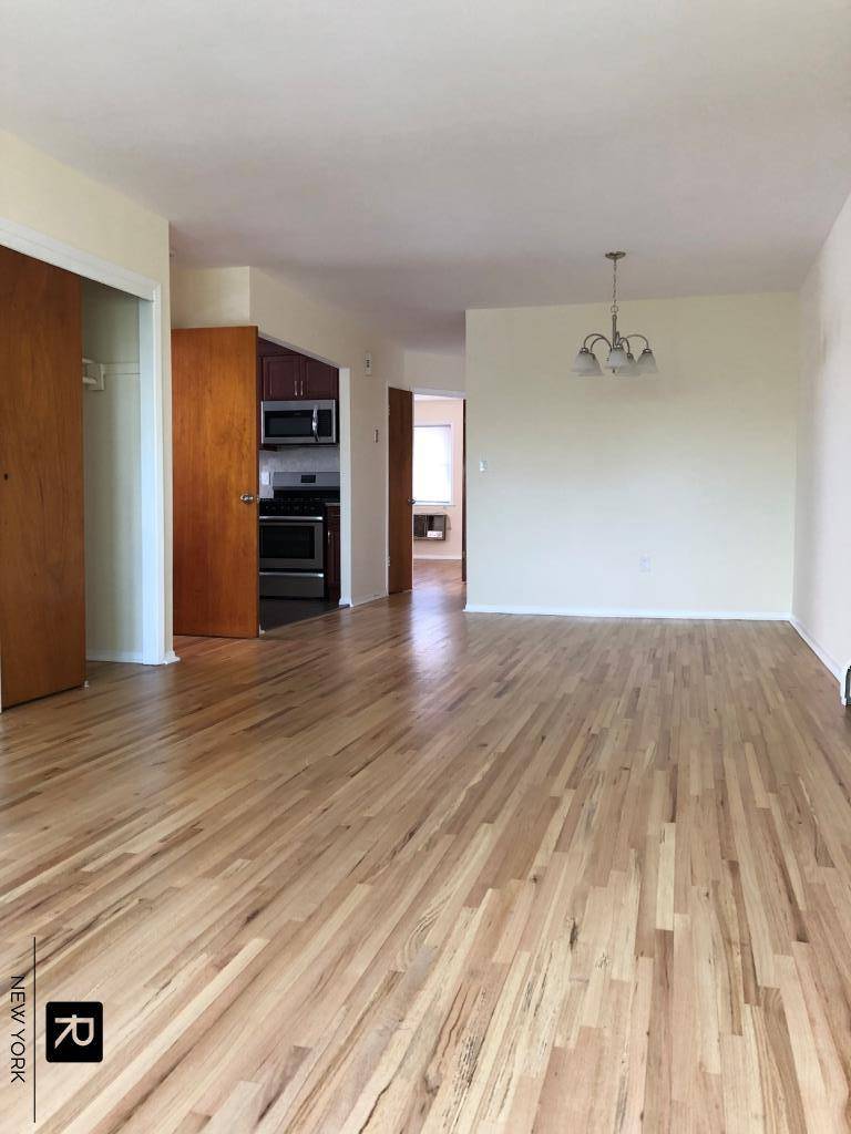 Gut Renovated 1, 000 sq ft 3BR 1bath unit on the 3rd floor of an owner occupied building on 31st Ave and 78th Street in East Elmhurst Jackson Heights !