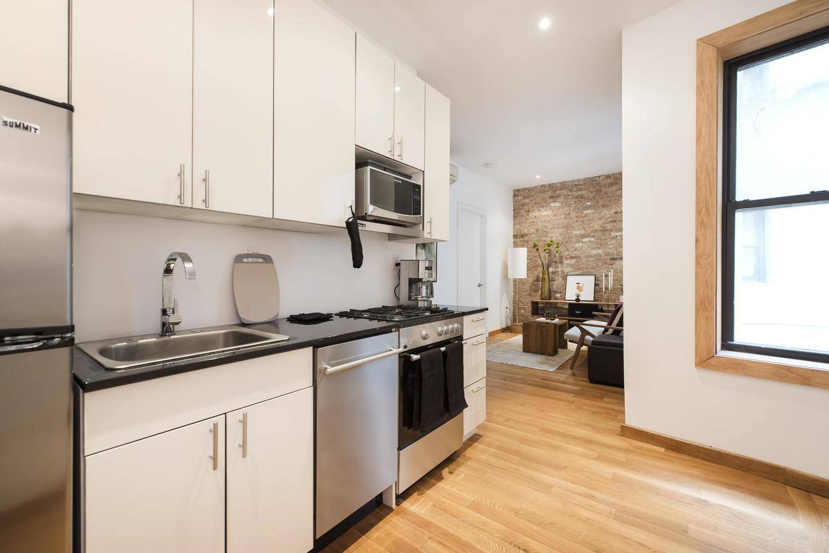 Pre War One Bedroom - Prime Soho Location - Newly Renovated - Elevator/Laundry Building - Private Rooftop Terrace