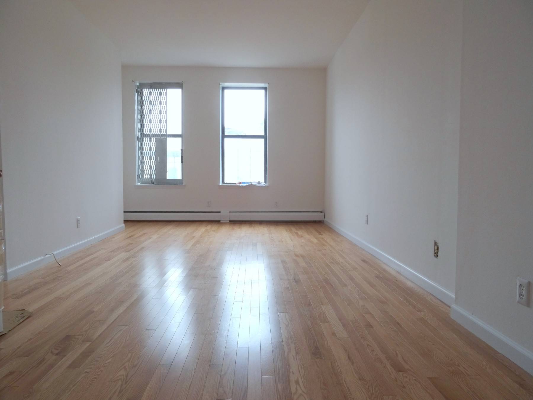 This Sun filled extra large 2 beds, 1 bath features include NEWLY RENOVATED THROUGHOUT !