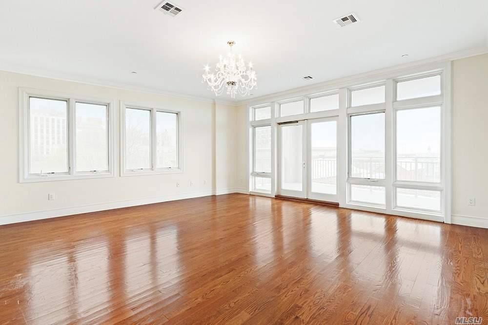 Large 2 bed 2. 5 bath condo, luxury doorman, on the Hudson River w direct city water views.