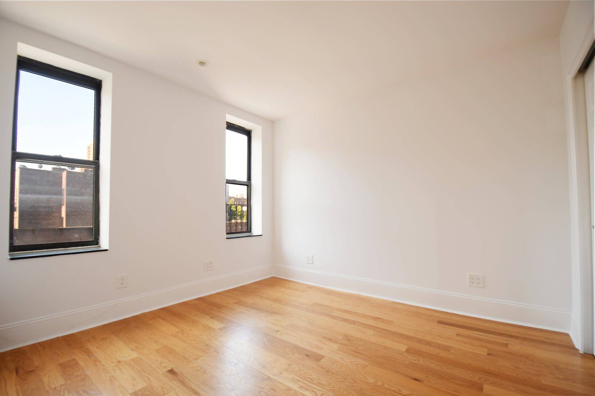 No Brokers Fee 1 Month Free 3667 net, 4000 gross 1059 Union Street is a collective of luxury rental apartments, pridefully overlooking Prospect Park in prime Crown Heights.