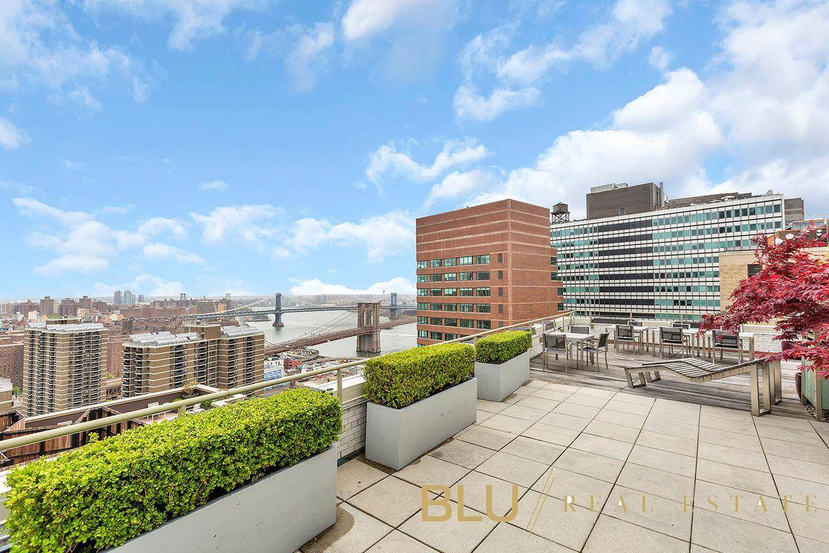 Luxury 1 bedroom penthouse unit at 99 John Deco Lofts, located in the heart of the Financial District.
