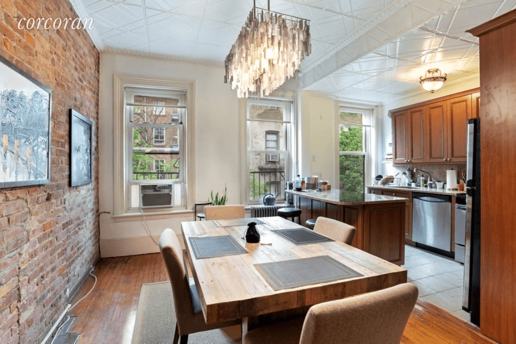 Boerum Hill rare find ! UNFURNISHED Beautiful classic townhouse loft on Atlantic Avenue between Hoyt and Bond Street over one of Atlantic Aves most prestigious home furnishings galleries.