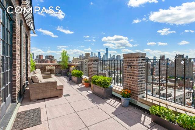 RARELY AVAILABLE ONE BEDROOM PENTHOUSE AT ONE CHRISTOPHER STREET !