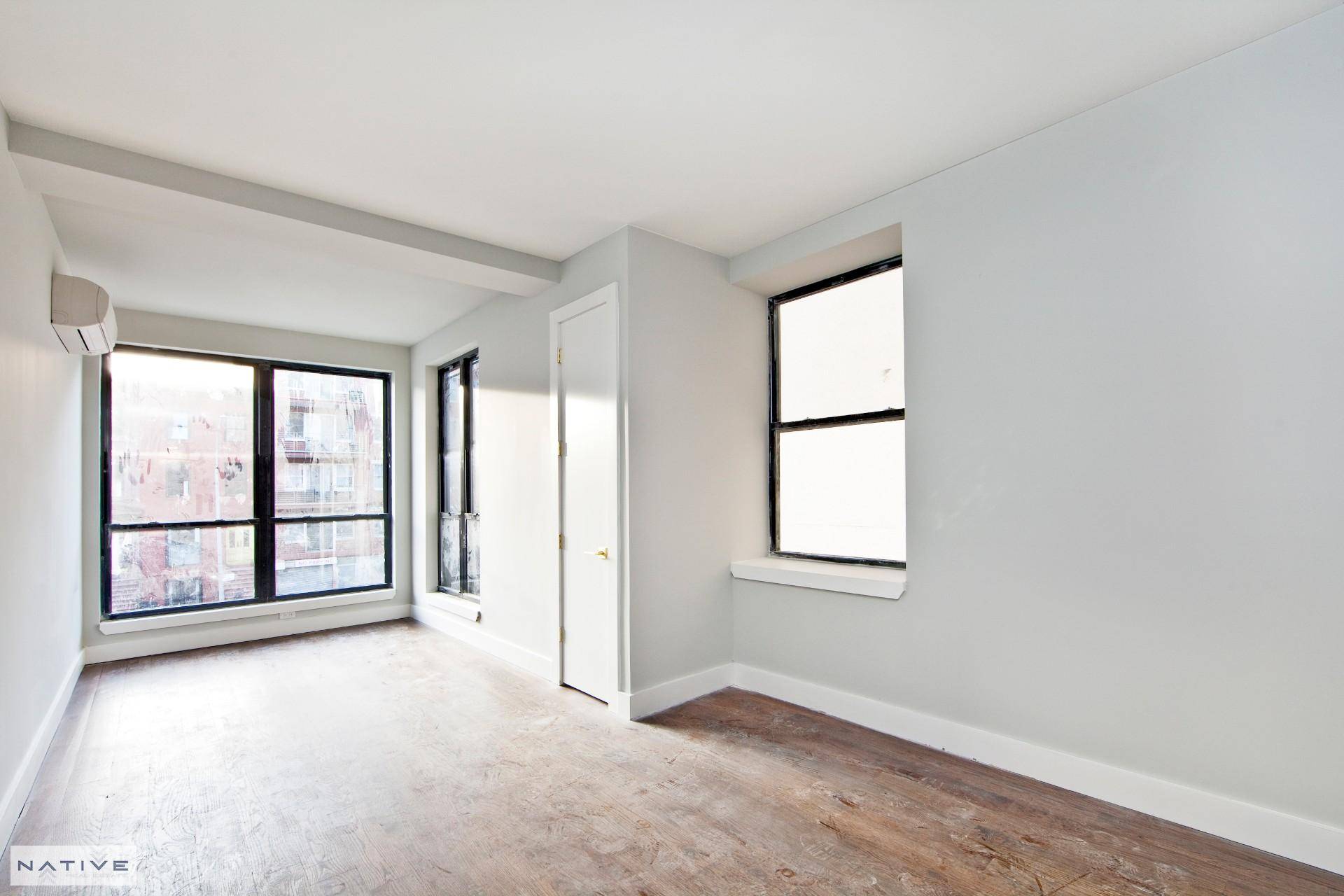 Top of the line luxury NO FEE Over sized Lofts, 1BR and 2BR units are now available in this gorgeous converted Historic Mansion on a brownstone street in the heart ...
