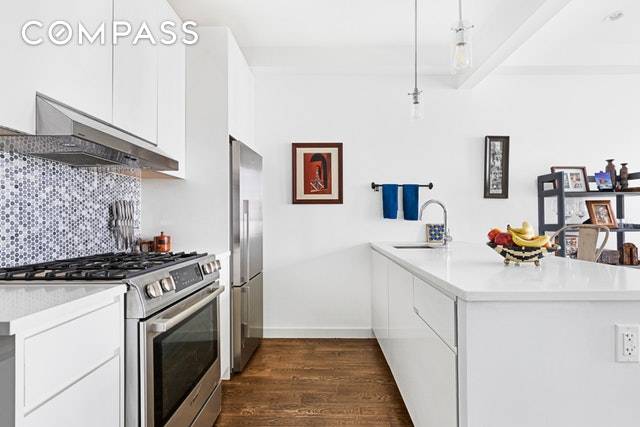The 18th Ward, a condo development featuring this amazing one bedroom which is only minutes away from the Halsey L train stop in Bushwick, Brooklyn.