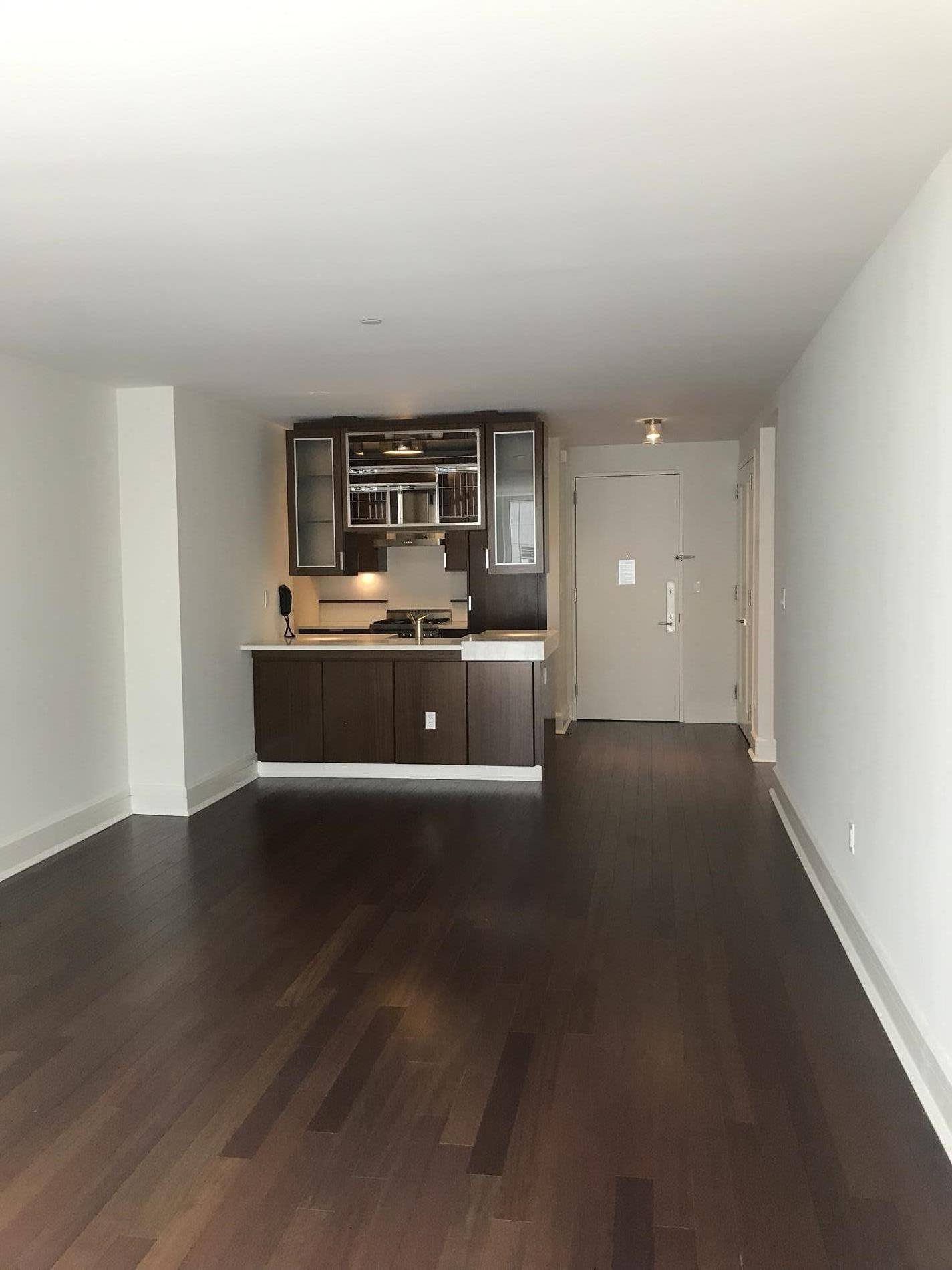 One Bedroom Unit Near Lincoln Center With Central Air & High Ceilings