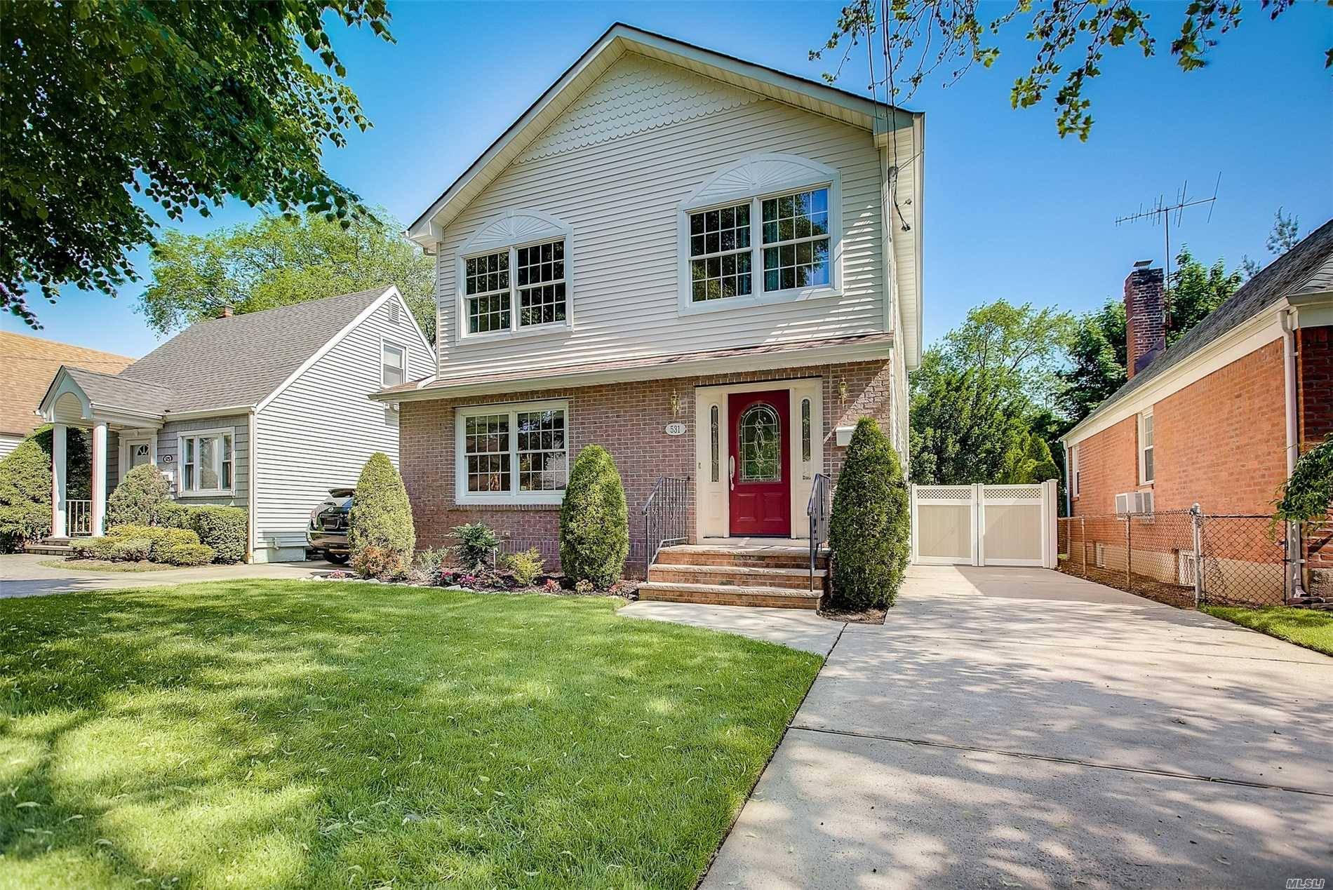 This spacious south facing, move in ready home boasts 5 bedrooms, 3 full baths, fully finished basement and private backyard with oversized back porch tucked away on a quiet tree ...