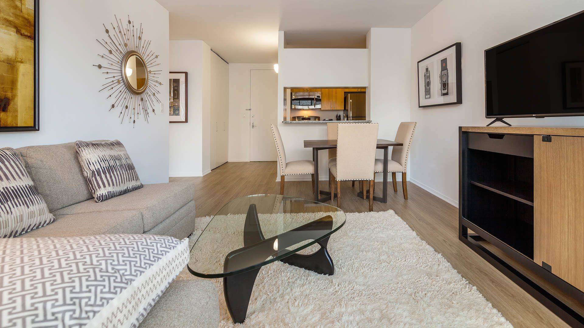 Stylish 1 Bed in High End Finical District Building with Amazing Amenities