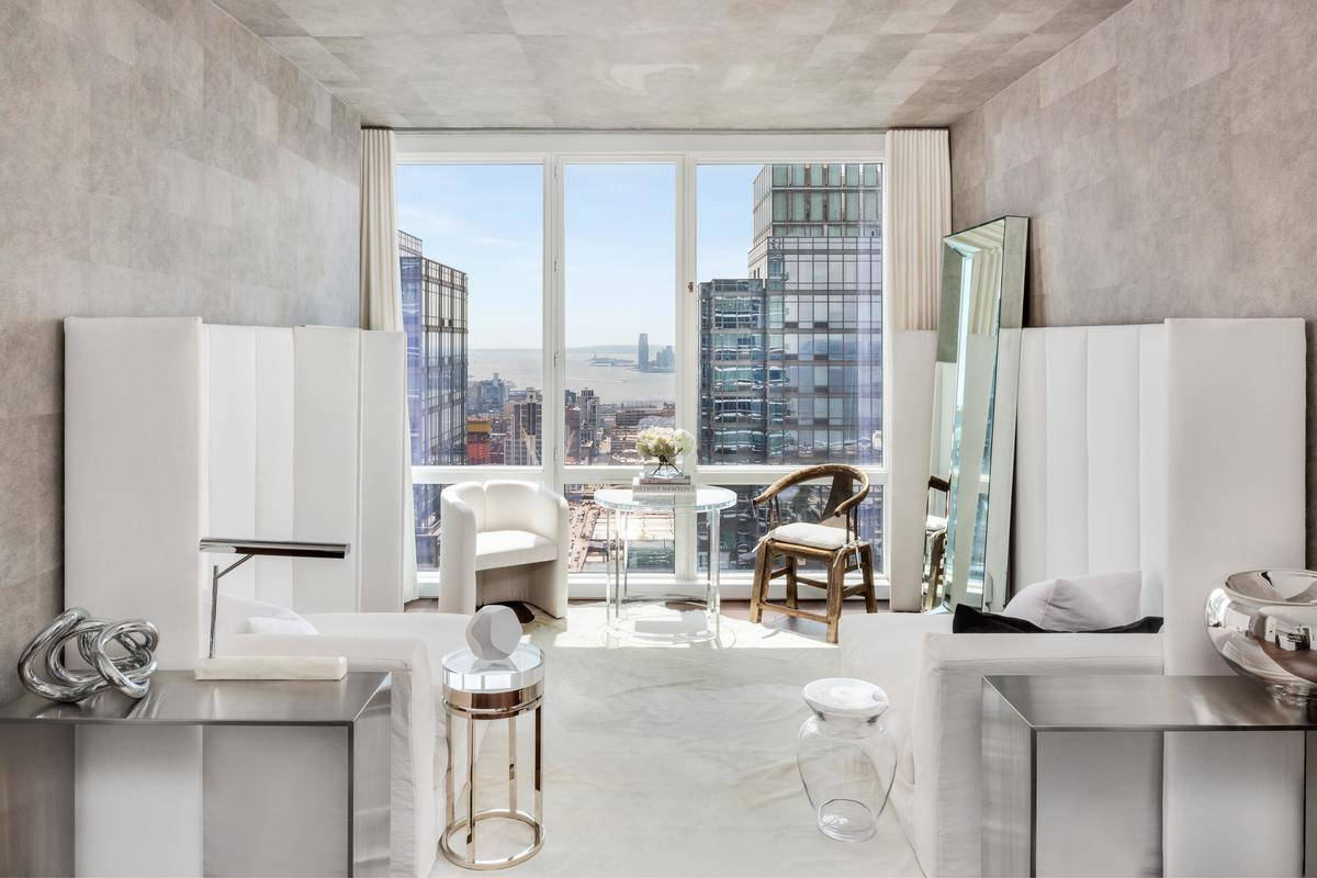 Amazing Penthouse Luxury design in Midtown West 2 Bed 2 Bath