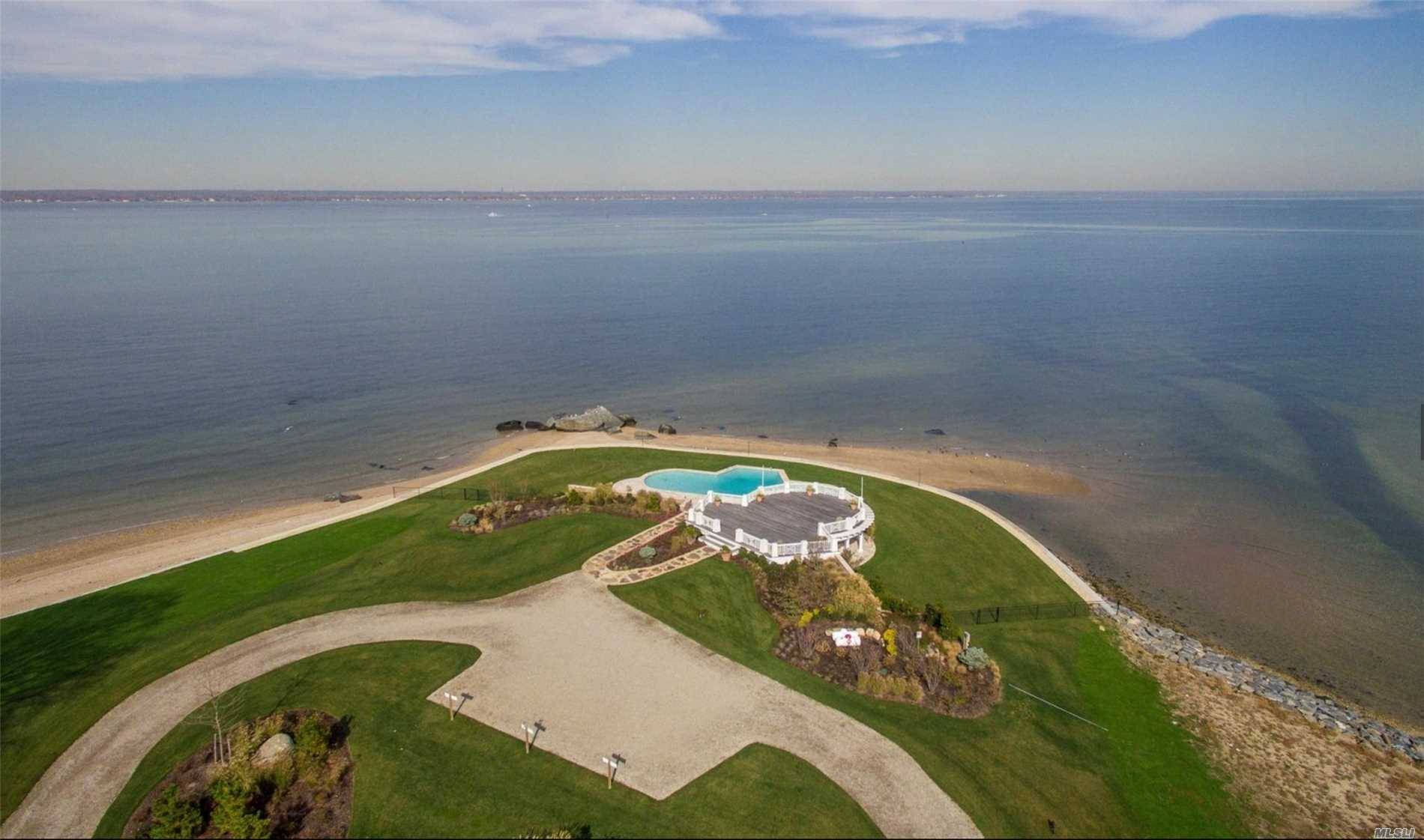 Land's End is the premier waterfront residential enclave on the North Shore of Long Island, offering just five exclusive buyers architecturally stunning homes in an once in a lifetime setting ...