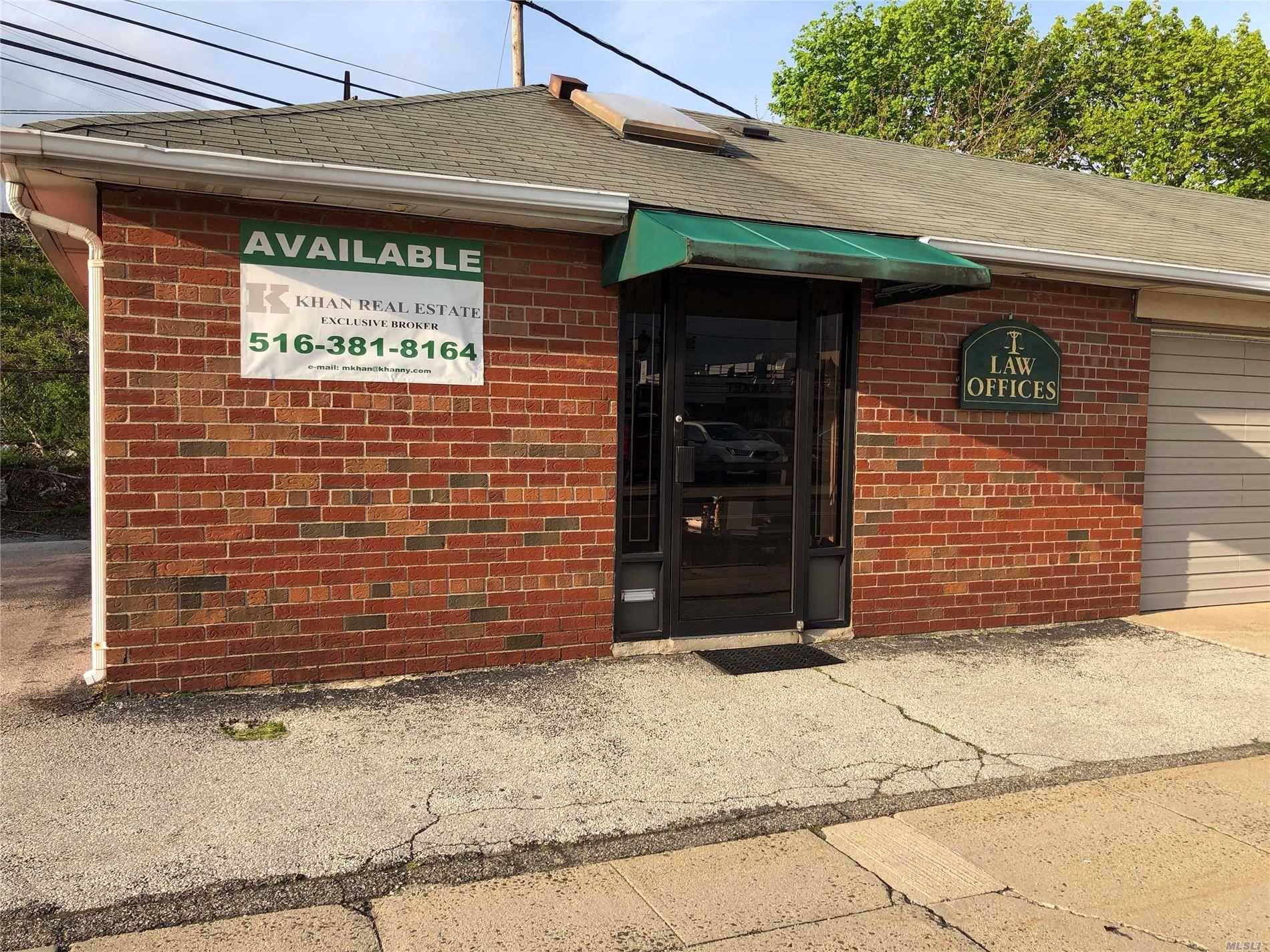 80 Feet x 20 Feet Office Space on Busy Woodbine Court in Village of Floral Park.