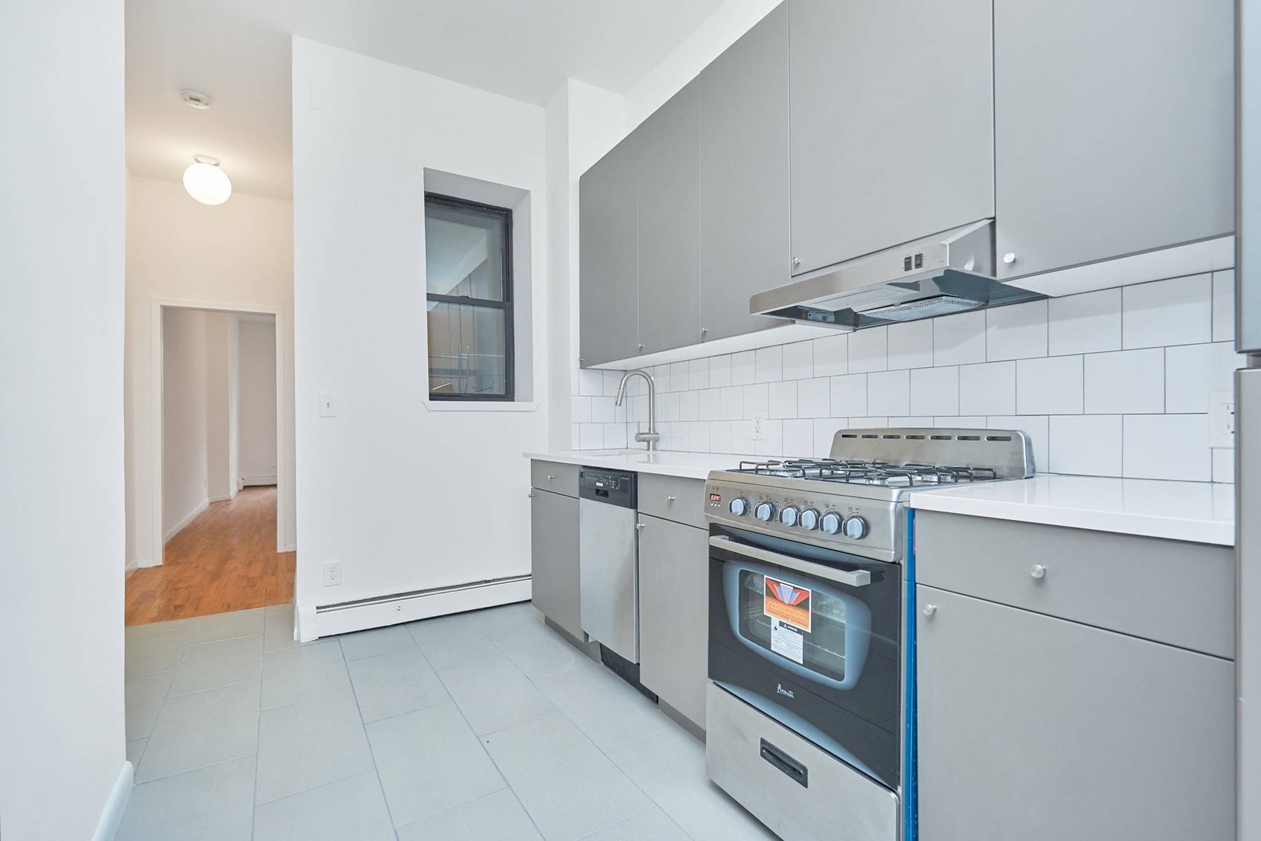 Renovated 2 bed NEAR CENTRAL PARK !
