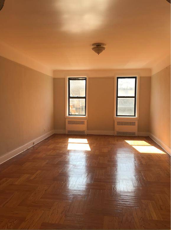 This is a HUGE renovated One Br apt with a large open foyer for rent in a nice quiet well maintained elevator building in Sunnyside on the North side just ...