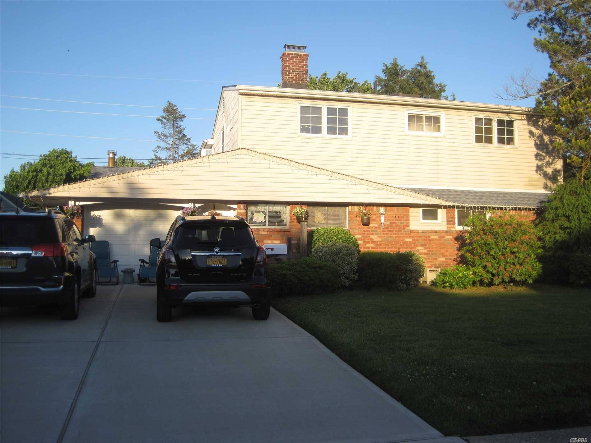 If you are looking for a spacious colonial or mother daughter need to file proper permits with Town of Hempstead boasting 12 rooms and true park like grounds.