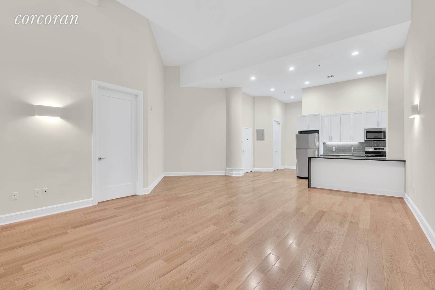 Stunning, Sponsor owned, oversized loft like one bed, one bath features 16 foot ceilings, brand new red oak hard wood floors, one complete designer bathroom featuring tiles from Lazer Marble, ...