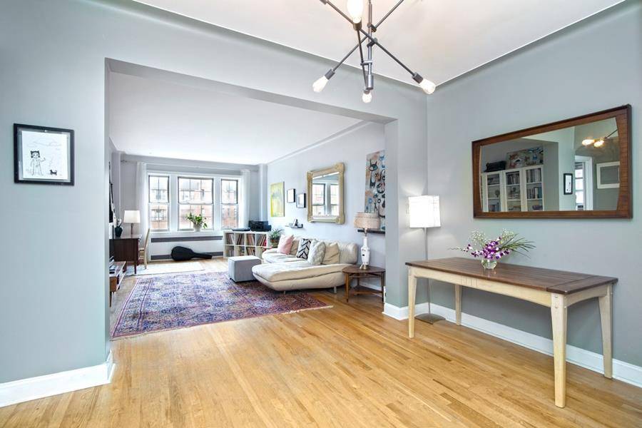Bright, Spacious, Renovated flex 2bed 1bath in one of Jackson Heights most sought after original Co op.
