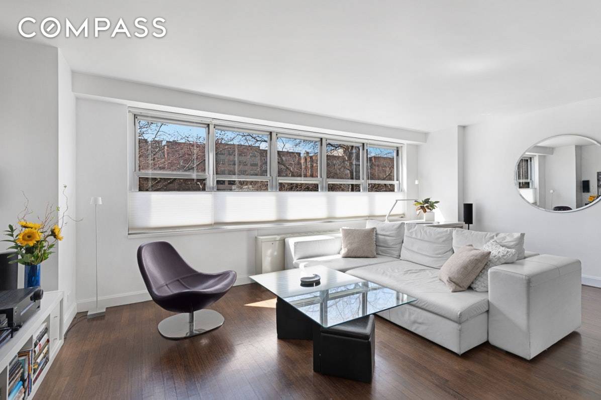 Impeccable and turn key. Located on the crossroads of Windsor Terrace and Kensington, this sunny and fully renovated apartment features an open concept Carrera marble kitchen with high gloss cabinets, ...