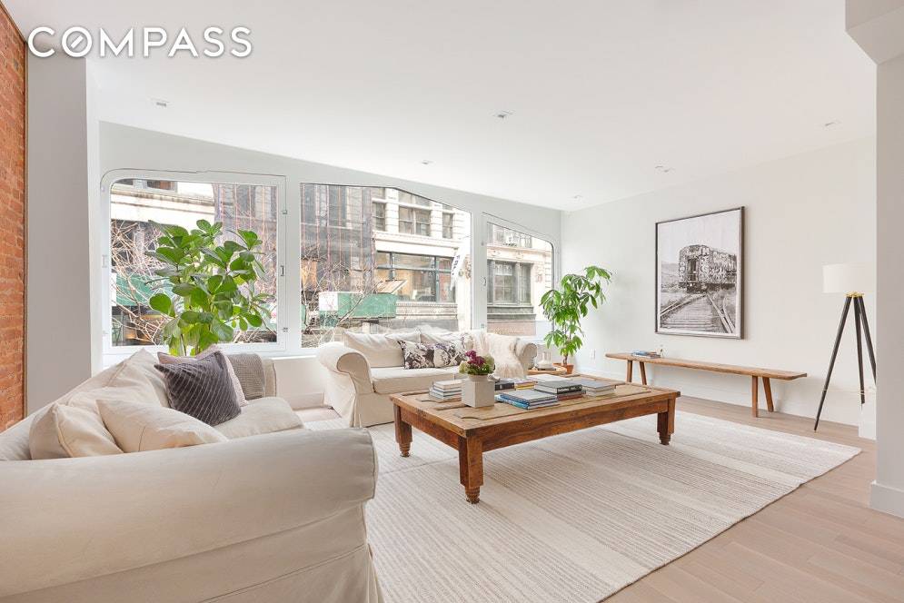 Be the first to live in this completely renovated full floor, two bedroom home, boasting spectacular finishes and top notch appliances in a historic loft building just off Union Square.