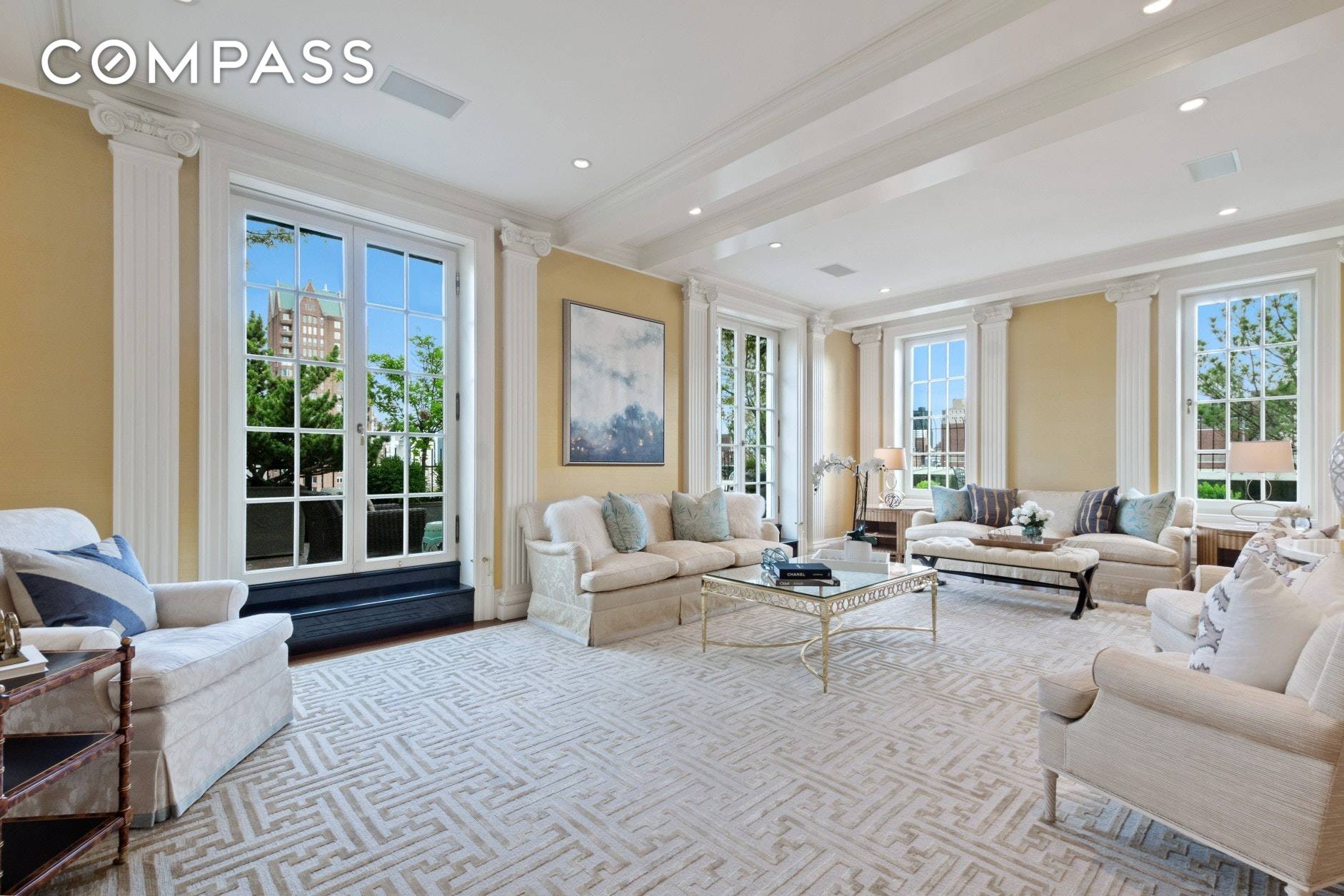 Terraced Penthouse Perfection This elegant penthouse residence is truly magical with its stunning details and is a brilliantly lit interior with wrap terraces in one of Park Avenue s most ...