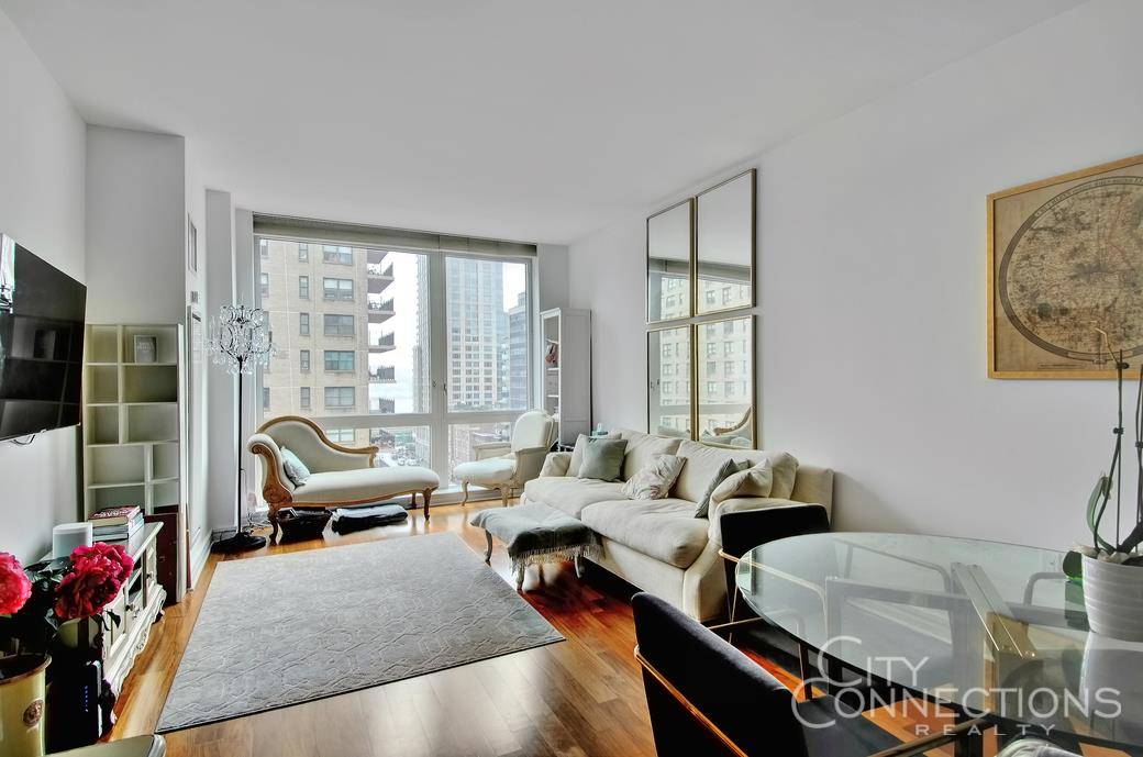 This stunning One Bedroom residence located in a Luxury Condo Building in prime Upper West Side area, offering amazing space, renovations, amenities and city views to call it your NYC ...